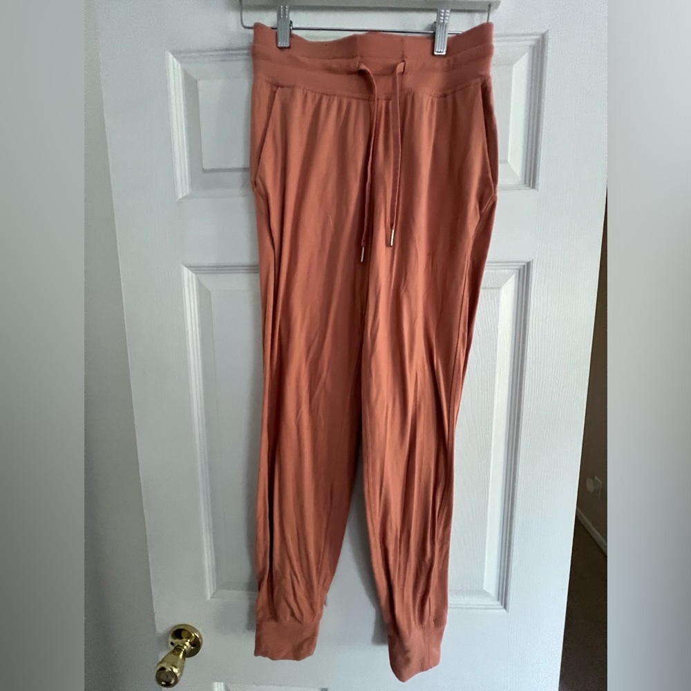 Lululemon Dance Studio Jogger Coral pink savannah Pant Sz 4